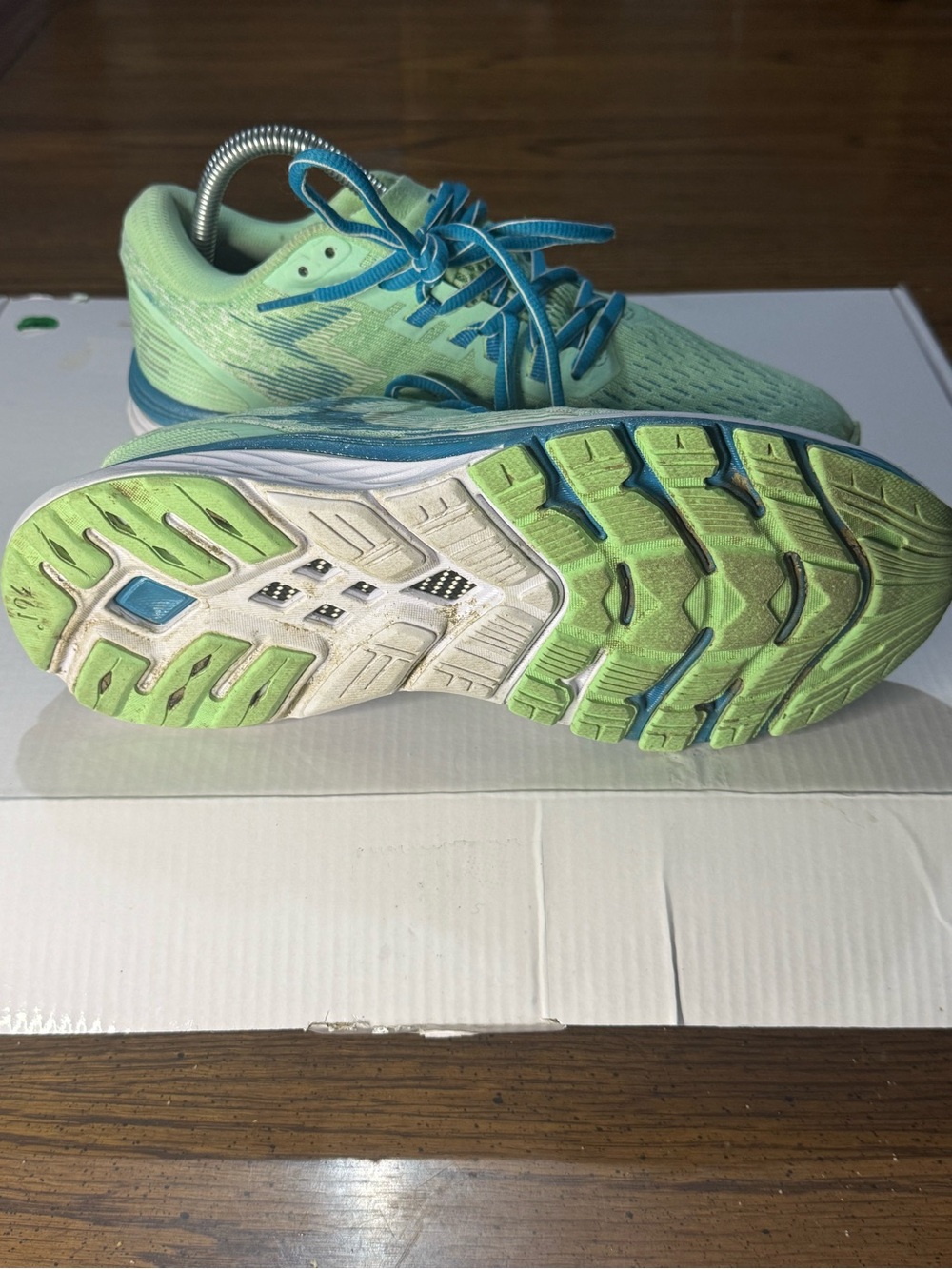 Women's Mint Green Athletic Running Shoes with Teal Accents - Picture 5 of 6